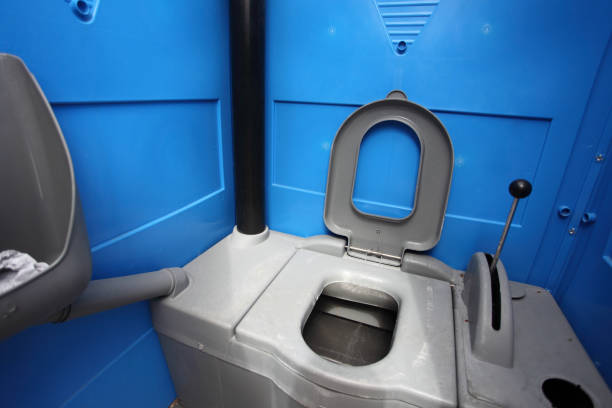 Best Portable restroom trailer rental  in Potterville, MI
